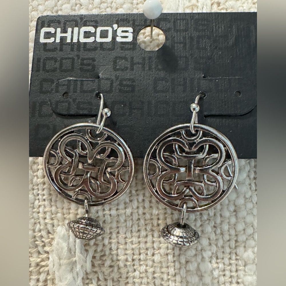0252-Chico's Silver Dangle‎ Earrings